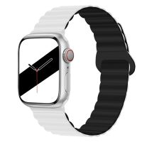 Ремешок для Apple Watch 38/40/41 mm силиконовый на магните №3 <черно-белый> ― Spb.OnlineBazar.su
